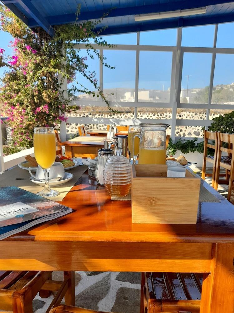 Hotel Adamastos Akrotírion Zewnętrze zdjęcie