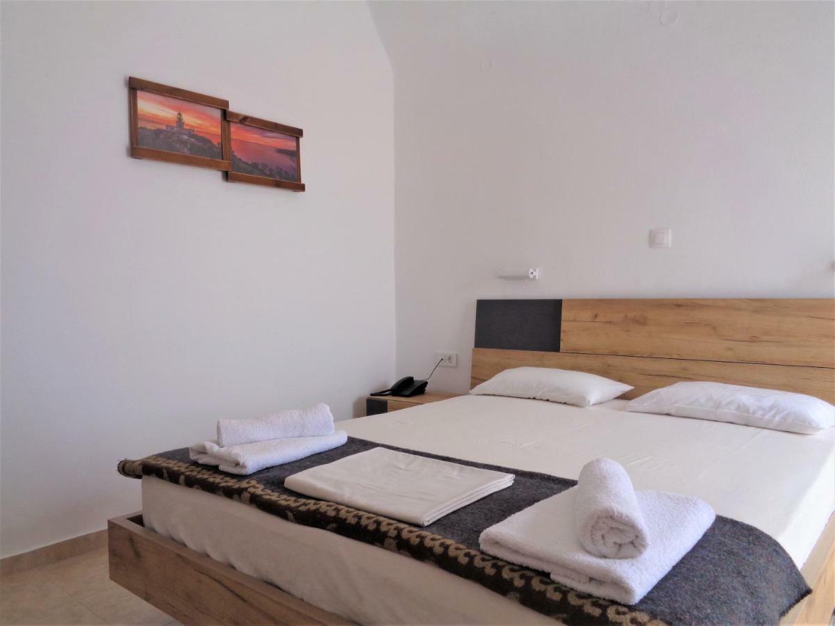 Hotel Adamastos Akrotírion Zewnętrze zdjęcie